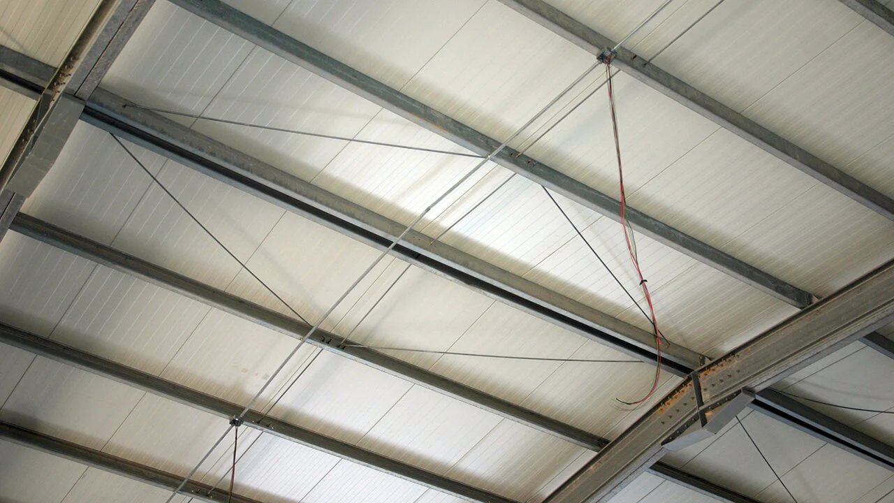 1.200 m² Hangar Binası